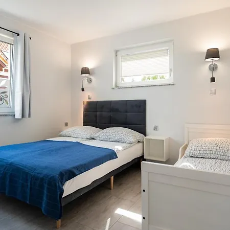 Nautilus Apartment Debki