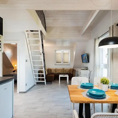 Nautilus Apartment